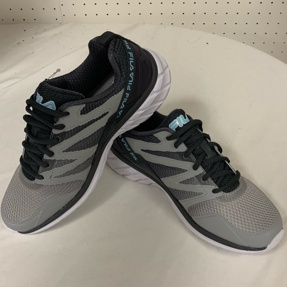 Women’s Fila Memory Cryptonic 7 Shoes Sneakers - Size 8.5